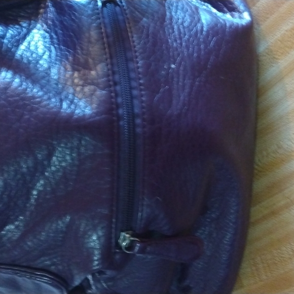 Angle kiss Handbag - Picture 6 of 9